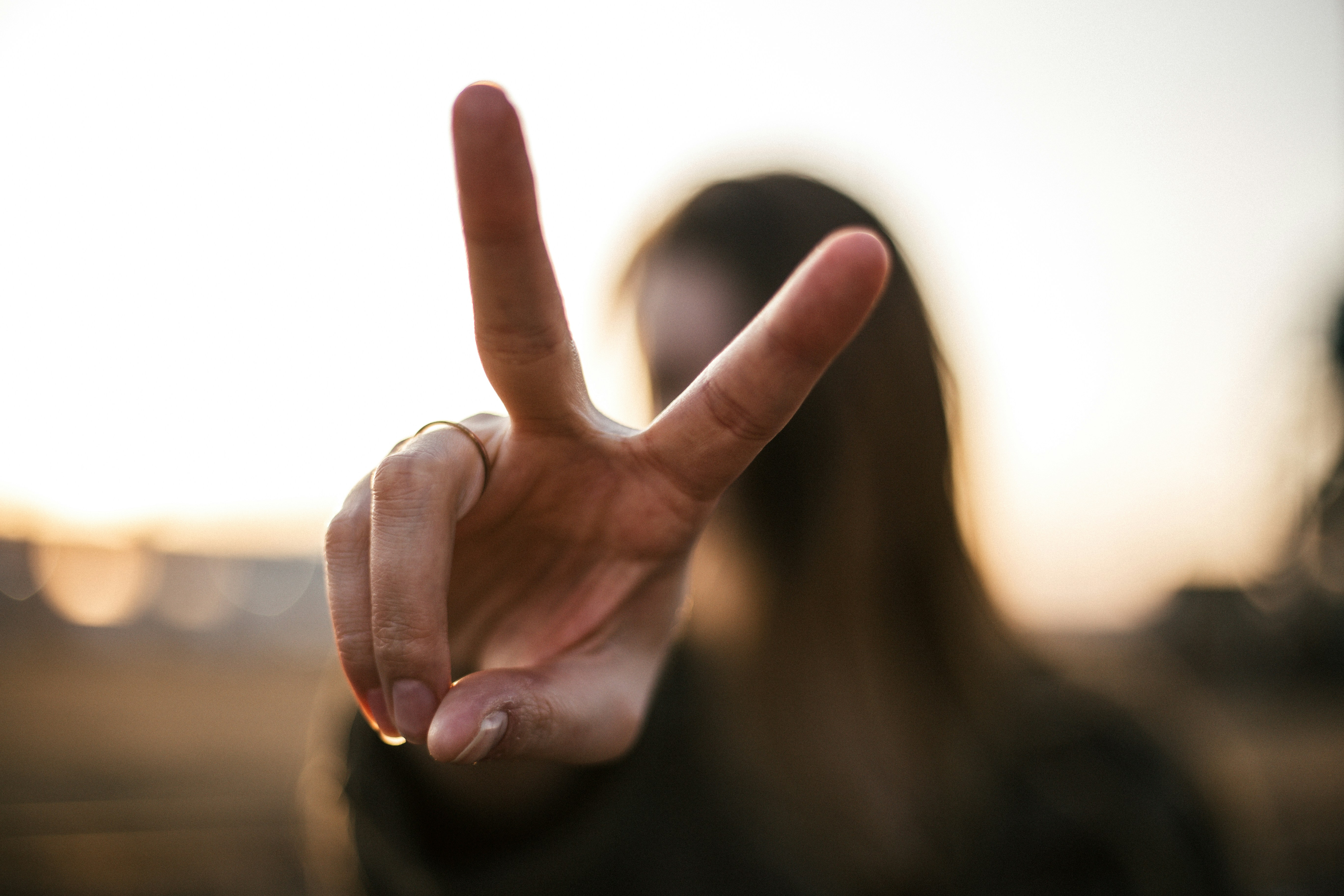 How to De-Escalate Confrontations: A Basic Guide for Staying Safe
